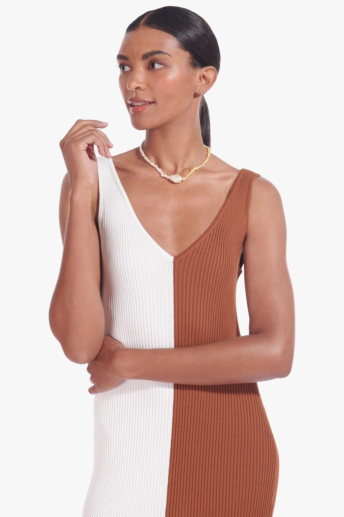 DANA DRESS | TAN WHITE