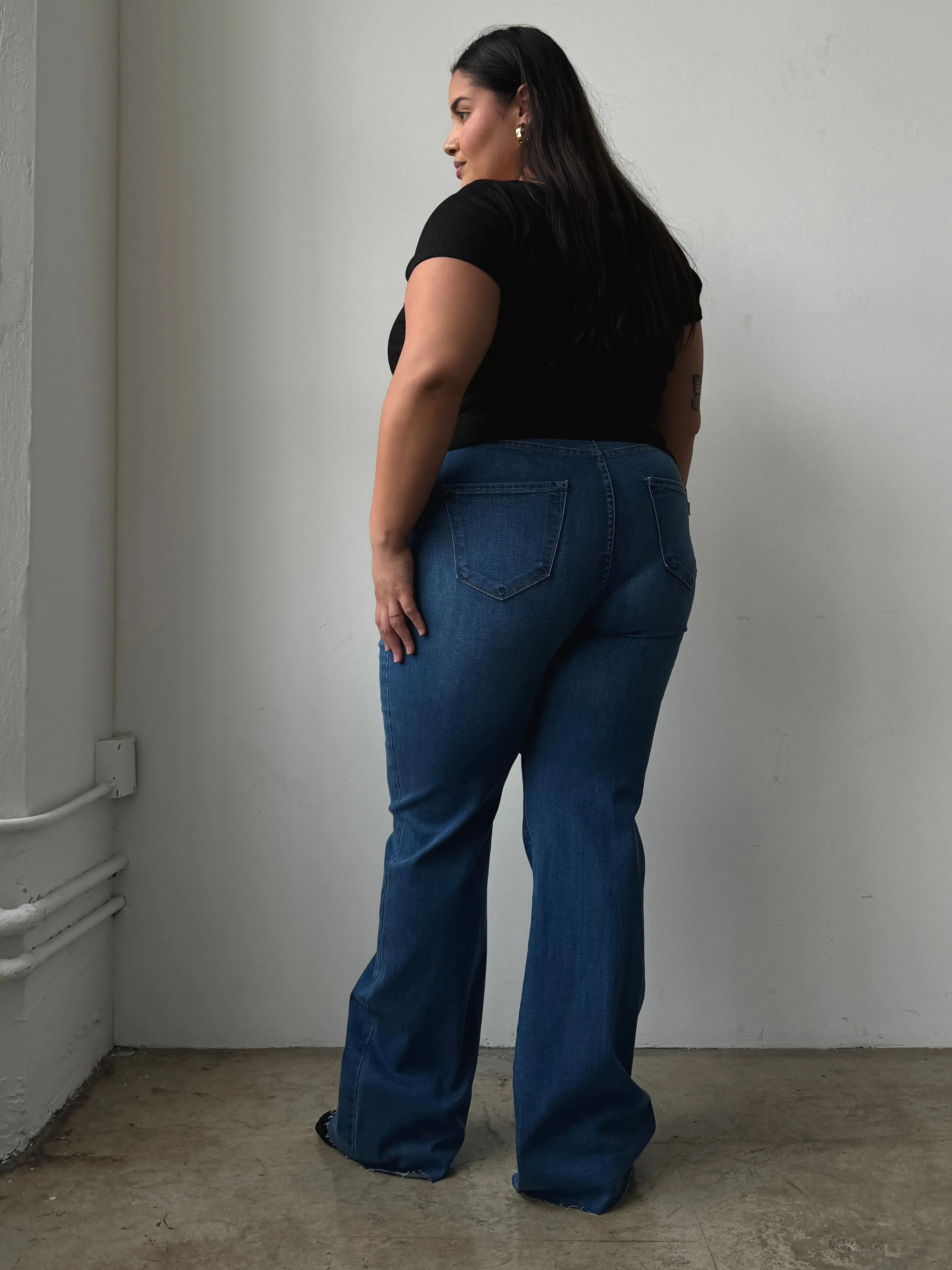 Plus Size Straight Raw Fray Jeans