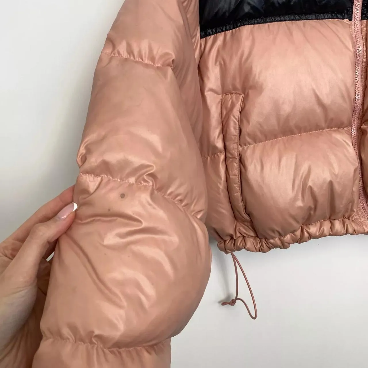 Preowned The North Face Womens 700 Down Nuptse Crop Puffer Jacket Size XL Pink Black